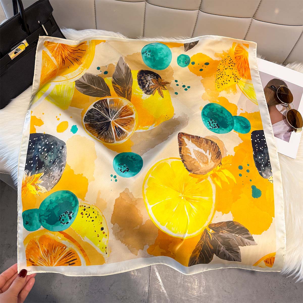 Kwadratowa jedwabna apaszka da – Silk Neck Scarf recenzja i cena