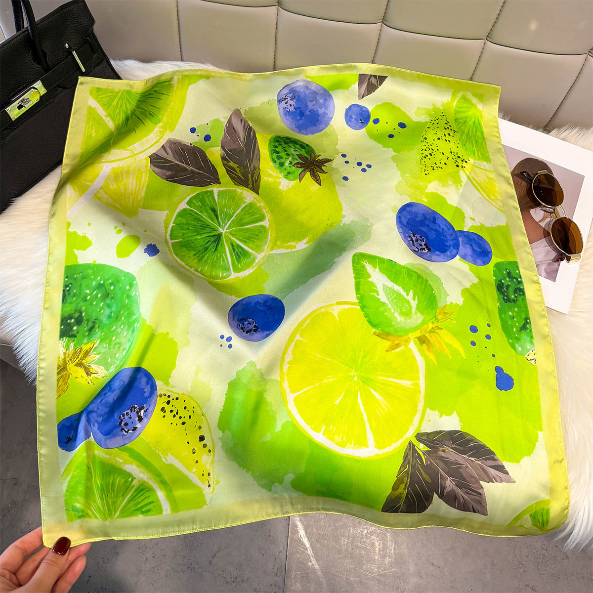 Kwadratowa jedwabna apaszka da – Silk Neck Scarf recenzja i cena